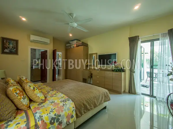 RAW6092: Beautiful 3 (up to 5) bedrooms Villa in Rawai with office and gym. Photo #33