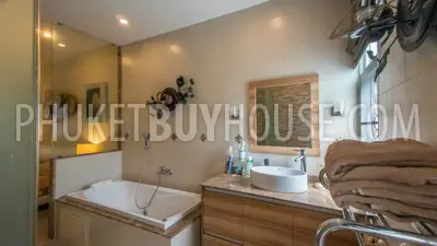 RAW6092: Beautiful 3 (up to 5) bedrooms Villa in Rawai with office and gym. Photo #36