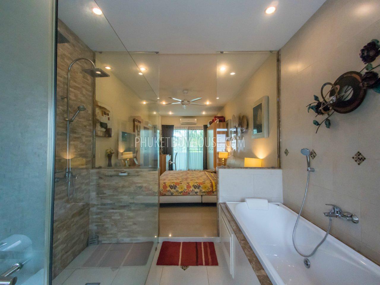RAW6092: Beautiful 3 (up to 5) bedrooms Villa in Rawai with office and gym. Фото #38