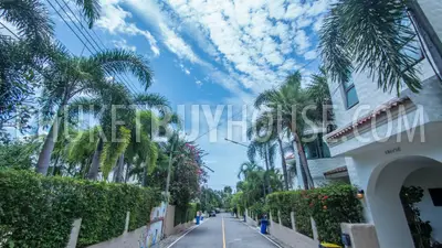 RAW6092: Beautiful 3 (up to 5) bedrooms Villa in Rawai with office and gym. Photo #48