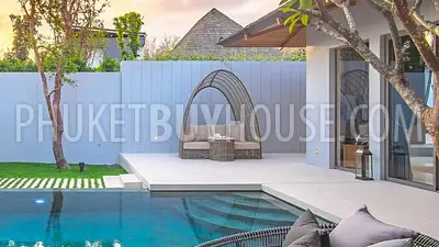 BAN6093: 3-Bedroom Pool Villa in Modern Balinese style in Bang Tao. Fotoğraf #2