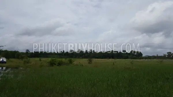 PHA6136: 13 Rai of Land near Sarasin Bridge. Photo #14