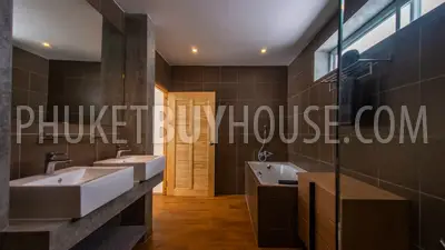 KAM6143: Spacious Villa in Kamala. Photo #17