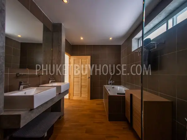KAM6143: Spacious Villa in Kamala. Photo #17