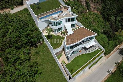 CHA1251: Modern 6-Bedroom Seaview Villa on Chalong Hill. Photo #10