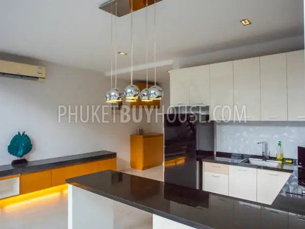 KAM6173: Penthouse with partial sea view in Kamala. Photo #13