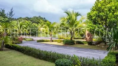 EAS6160: Studio in the Complex Near the Pier Ao Po Grand Marina. Photo #13