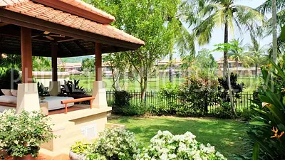 BAN6165: Spacious Townhome with private pool and lake view in Laguna area. Fotoğraf #5