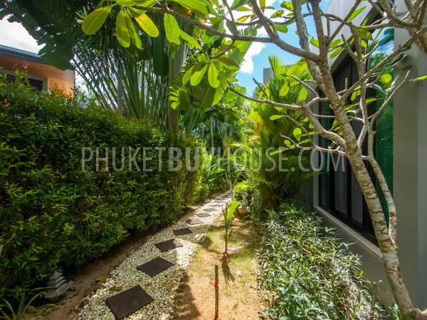 NAI6210: Three Bedroom Tropical Villa near by Nai Harn Beach. Photo #65