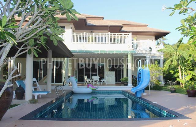 BAN6220: Cozy House with a Magical View and 3+1 Bedrooms in Laguna area. Photo #12