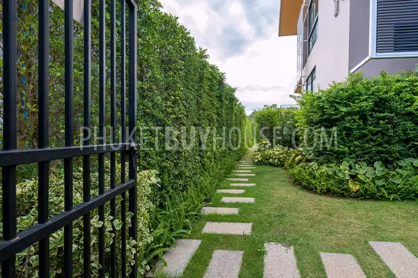 RAW6227: Elegant Modern Villa within Walking Distance to the Sea in Rawai Area. Photo #9