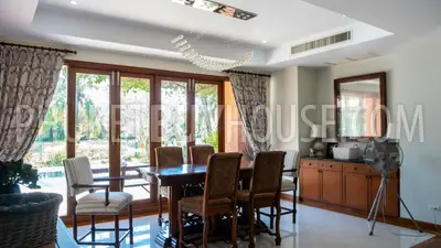 BAN6199: Villa by the lake in the most prestigious area of ​​Phuket, near Bang Tao beach. Fotoğraf #6