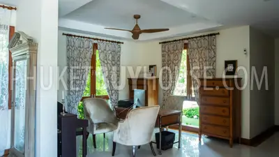 BAN6199: Villa by the lake in the most prestigious area of ​​Phuket, near Bang Tao beach. Fotoğraf #14