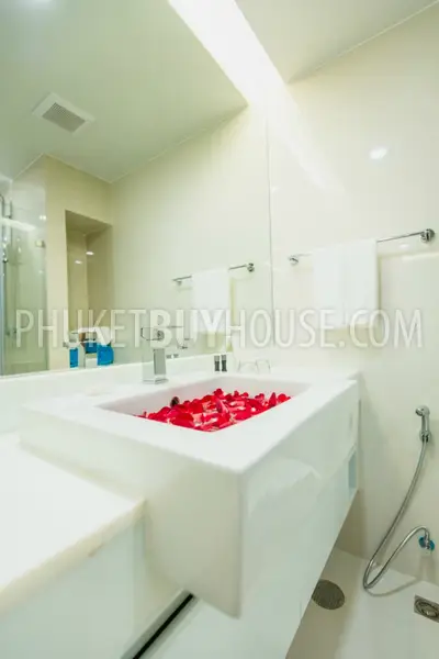 SUR6249: Penthouse Apartment in a Finished Condominium from a Famous Developer in Surin. Photo #6