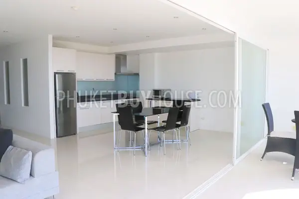 KAR6251: Apartment with 2 Bedrooms in the Famous Condo with Stunning Sea View in Karon Beach area. Photo #8