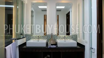 KAT6255: Luxury Penthouse on the 1-st Line with a Fantastic Sea View of Kata Bay. Photo #24