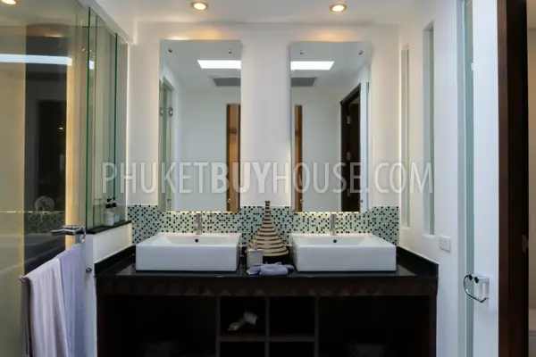 KAT6255: Luxury Penthouse on the 1-st Line with a Fantastic Sea View of Kata Bay. Photo #24