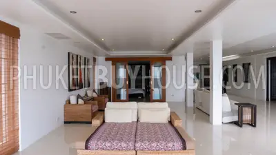 KAT6255: Luxury Penthouse on the 1-st Line with a Fantastic Sea View of Kata Bay. Photo #32