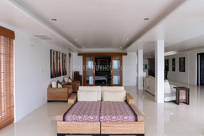 KAT6255: Luxury Penthouse on the 1-st Line with a Fantastic Sea View of Kata Bay. Photo #32