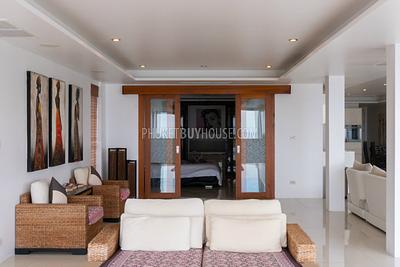 KAT6255: Luxury Penthouse on the 1-st Line with a Fantastic Sea View of Kata Bay. Photo #33