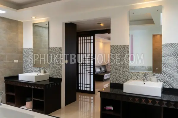 KAT6255: Luxury Penthouse on the 1-st Line with a Fantastic Sea View of Kata Bay. Photo #41