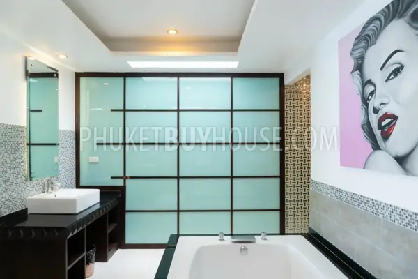 KAT6255: Luxury Penthouse on the 1-st Line with a Fantastic Sea View of Kata Bay. Photo #47