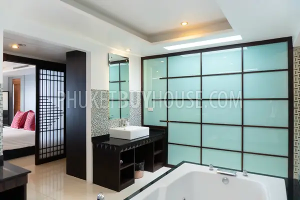 KAT6255: Luxury Penthouse on the 1-st Line with a Fantastic Sea View of Kata Bay. Photo #48