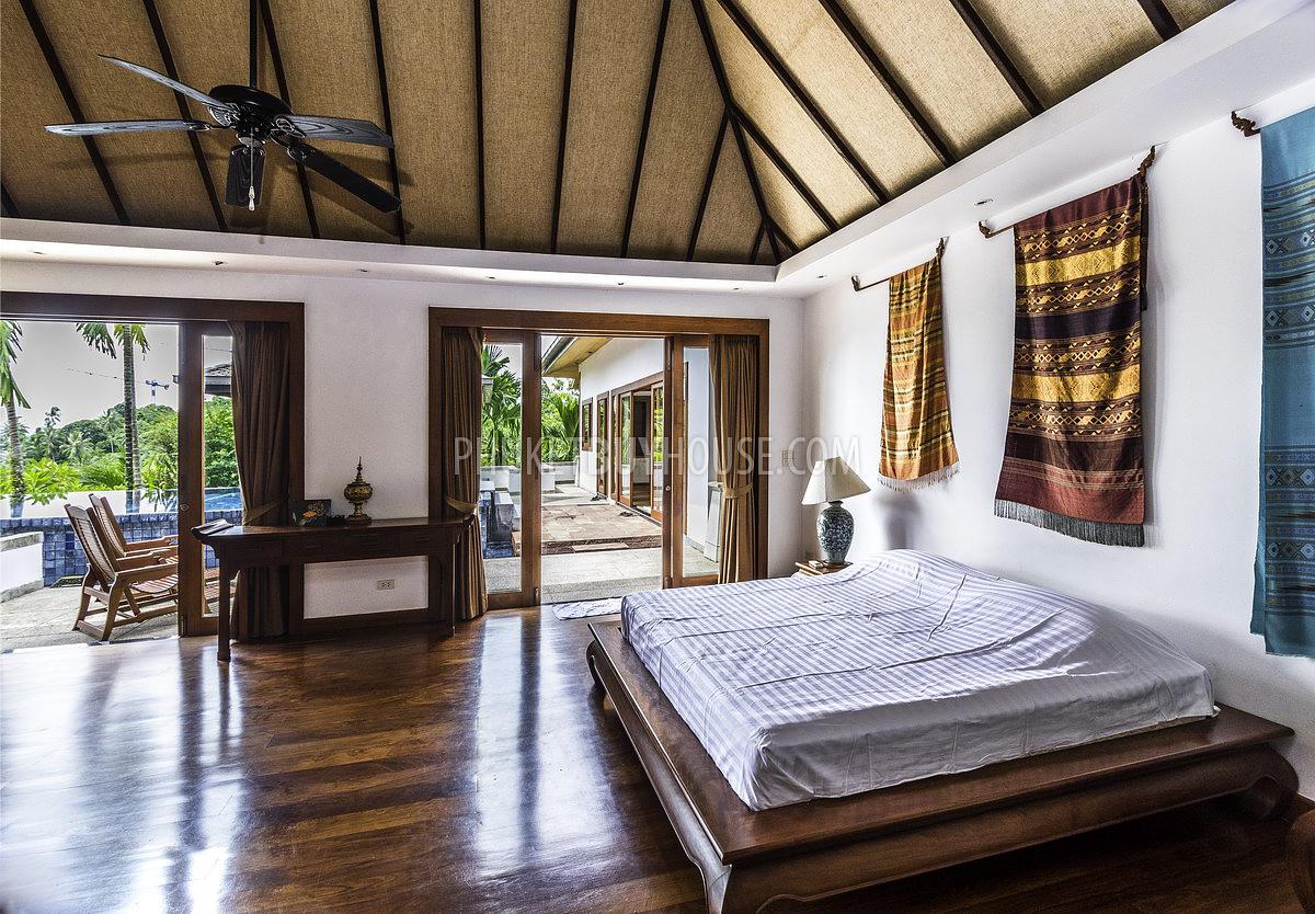 SUR1293: Luxury Three Bedroom Villa in Surin. Photo #16