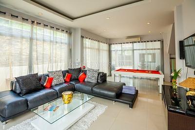 NAI6260: Villa with 2 Bedrooms and an Additional Multi-Functional Room in Rawai area. Photo #8
