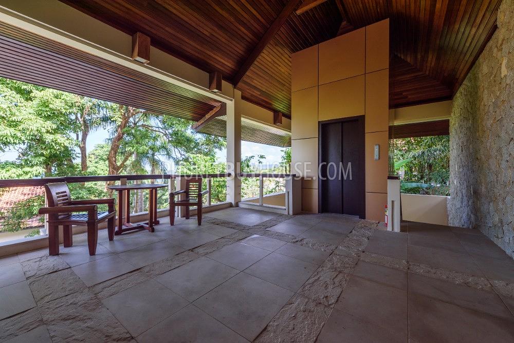 KAT6233: Luxury Villa with 5 Bedrooms and a Huge inner Space near the Mysterious Kata Noi Beach. Photo #32