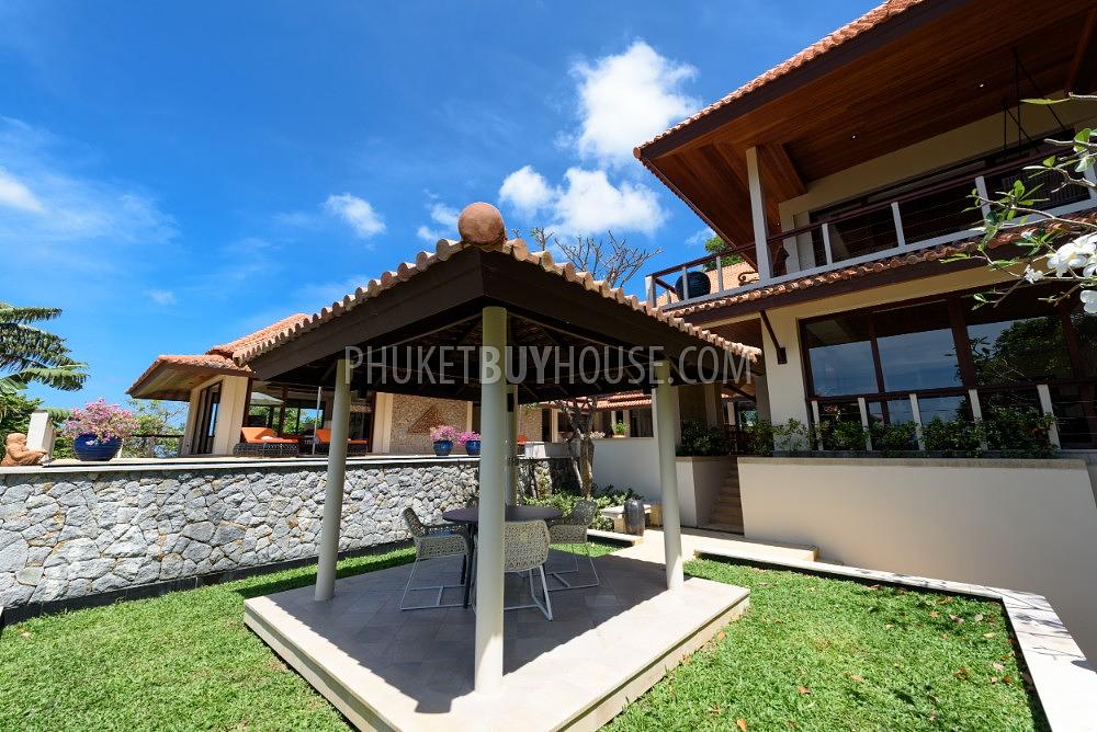 KAT6233: Luxury Villa with 5 Bedrooms and a Huge inner Space near the Mysterious Kata Noi Beach. Photo #42