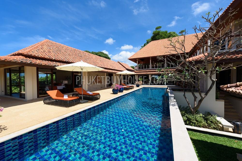 KAT6233: Luxury Villa with 5 Bedrooms and a Huge inner Space near the Mysterious Kata Noi Beach. Photo #47