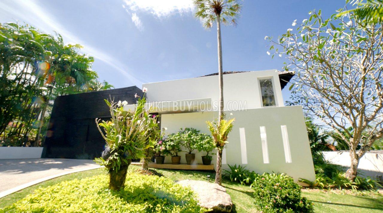 SUR6234: Fully Renovated Villa within Walking Distance to Surin Beach, with the Sea View and Private Pool. Photo #29
