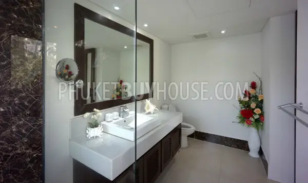 BAN6237: Spacious Apartments within walking distance to the Andaman Sea. Photo #32
