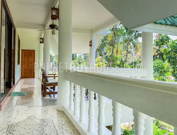 NAI6800: Magnificent Villa For Sale in Nai Harn Area. Photo #2