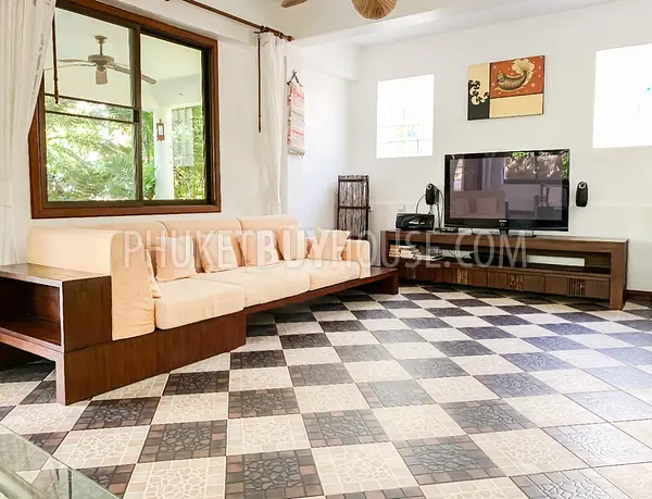NAI6800: Magnificent Villa For Sale in Nai Harn Area. Photo #6