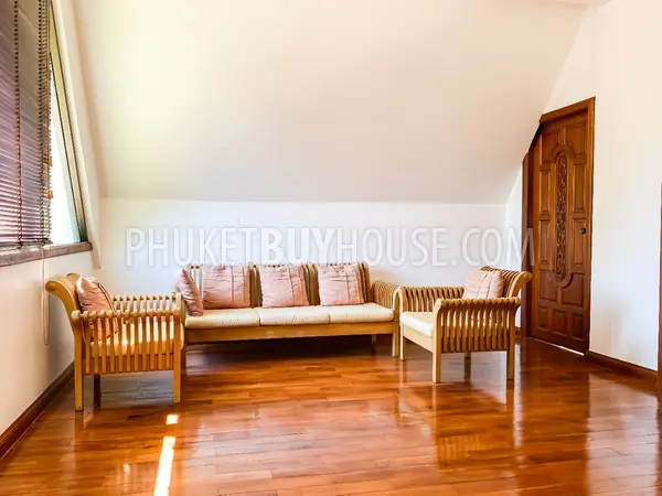 NAI6800: Magnificent Villa For Sale in Nai Harn Area. Photo #12