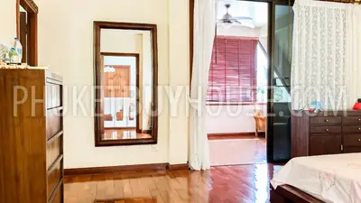 NAI6800: Magnificent Villa For Sale in Nai Harn Area. Photo #15