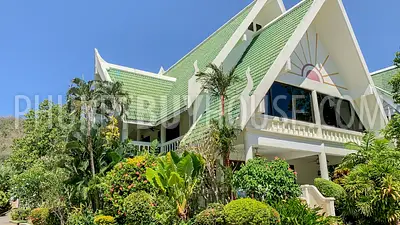 NAI6800: Magnificent Villa For Sale in Nai Harn Area. Photo #7
