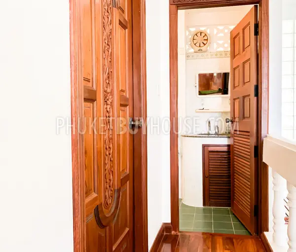 NAI6800: Magnificent Villa For Sale in Nai Harn Area. Photo #13