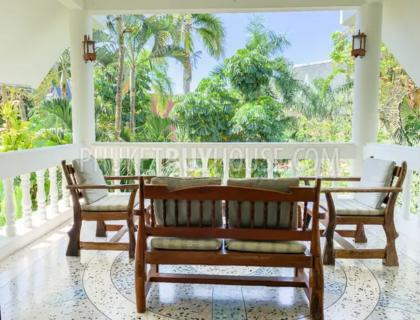 NAI6800: Magnificent Villa For Sale in Nai Harn Area. Photo #25