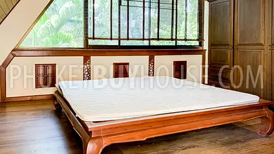 NAI6799: 4 bedroom villa surrounded by a tropical garden in Nai Harn area. Photo #10
