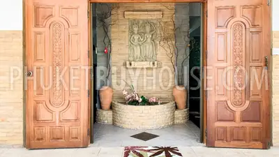 NAI6799: 4 bedroom villa surrounded by a tropical garden in Nai Harn area. Photo #36