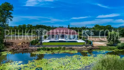 BAN6297: Modern Villa with Lake View in Bang Tao Beach. Fotoğraf #4