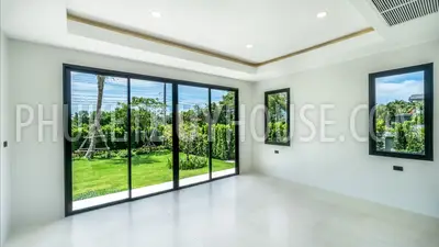 BAN6297: Modern Villa with Lake View in Bang Tao Beach. Fotoğraf #16