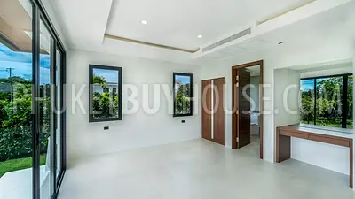 BAN6297: Modern Villa with Lake View in Bang Tao Beach. Fotoğraf #24