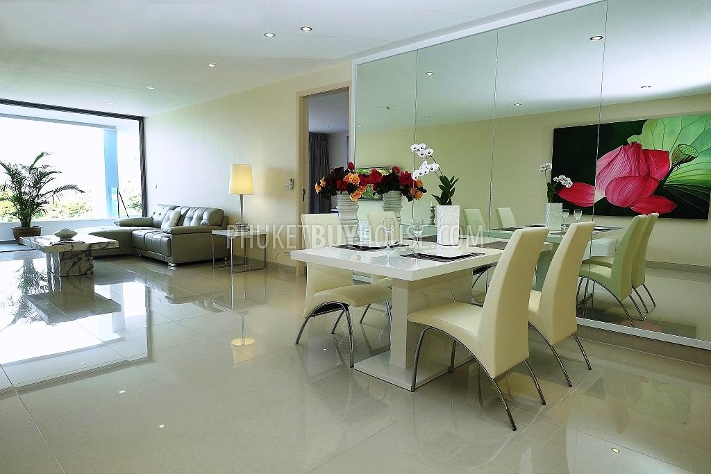 SUR6277: Spacious Two-Bedroom Apartment with Large Terrace within Walking Distance to Surin Beach. Photo #2