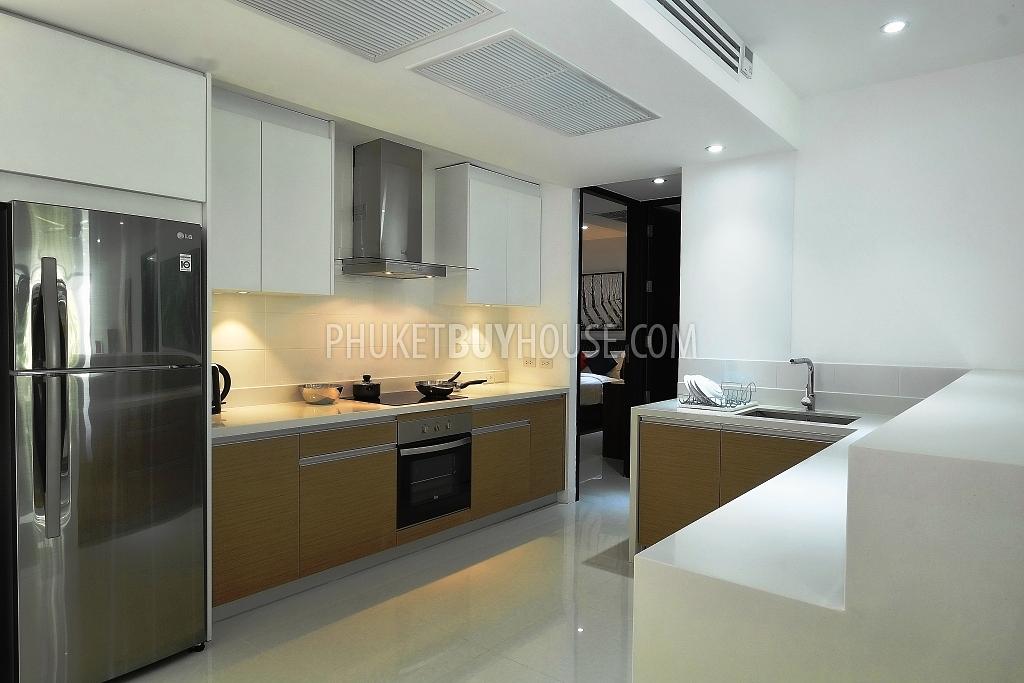 SUR6277: Spacious Two-Bedroom Apartment with Large Terrace within Walking Distance to Surin Beach. Photo #8