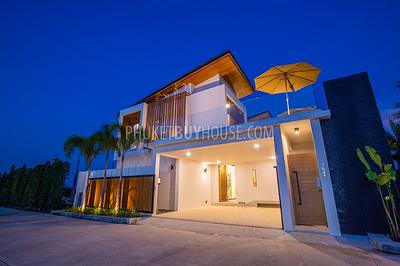 CHE6278: Cozy Modern 3-Bedroom Villa in Bang Tao. Photo #11