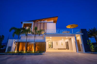 CHE6278: Cozy Modern 3-Bedroom Villa in Bang Tao. Photo #12